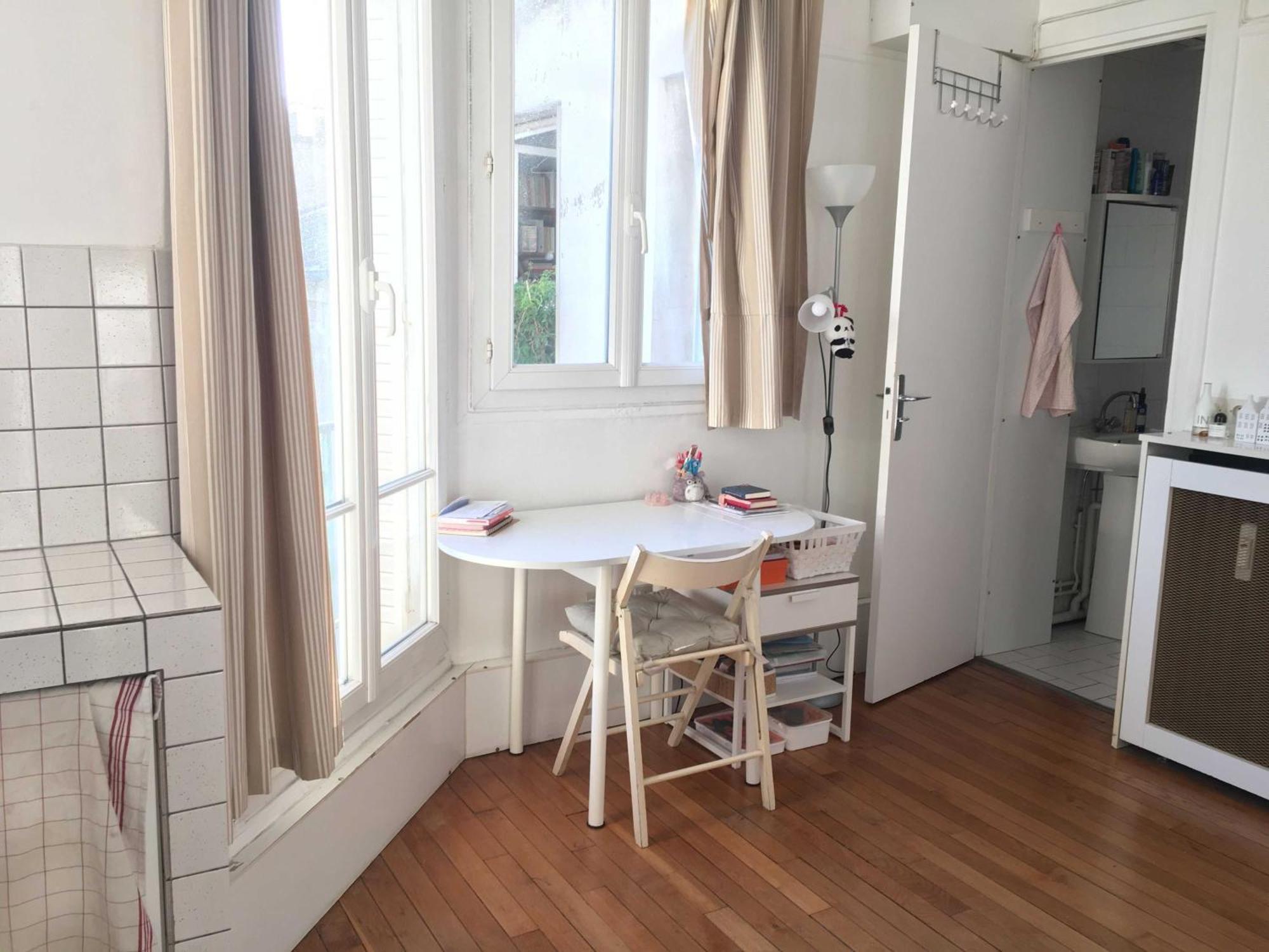 Located Flat In Saint-germain-des-prés Apartamento París